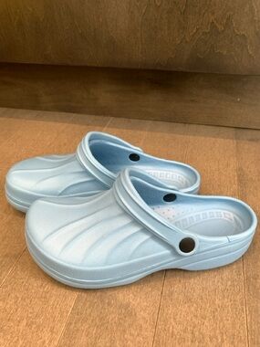 Light Blue Foam Clogs | Comfortable Nursing & Garden Shoes | Size 39/9